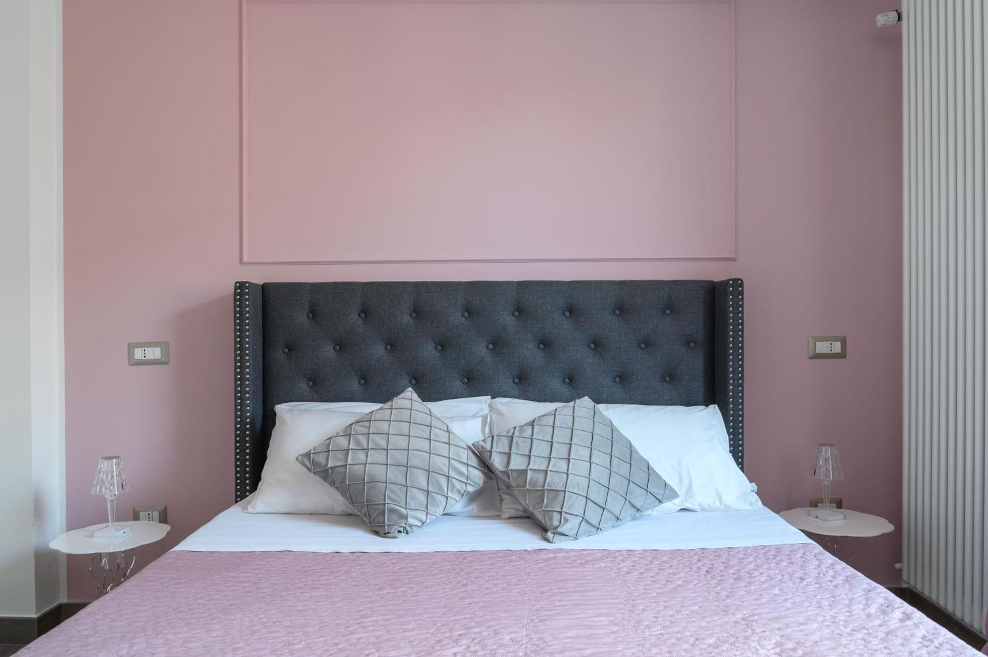 Casa Vacanze Maddalena - Palazzetto Sul Lago - Diamante Rosa Marta Exterior foto